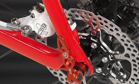 Hydraulic road disc brakes